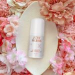 Just Herbs Under Arm Roll On for Women Floral Fiesta Long Lasting and Refreshing Women Deodorant - 50 ml - Image 2